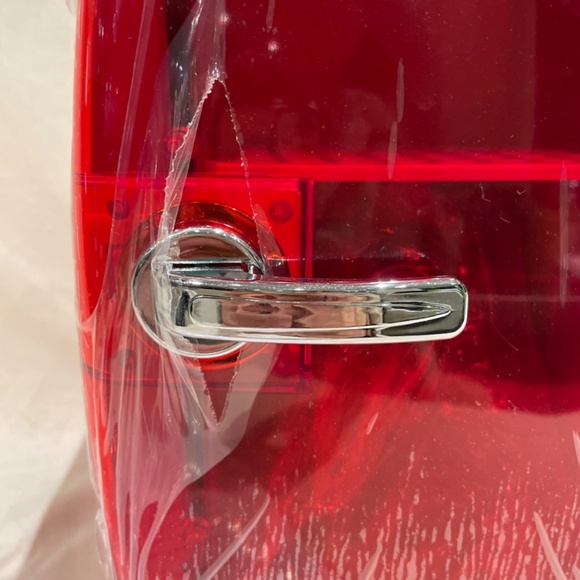 Portable Mini Fridge - Picture 6 of 16